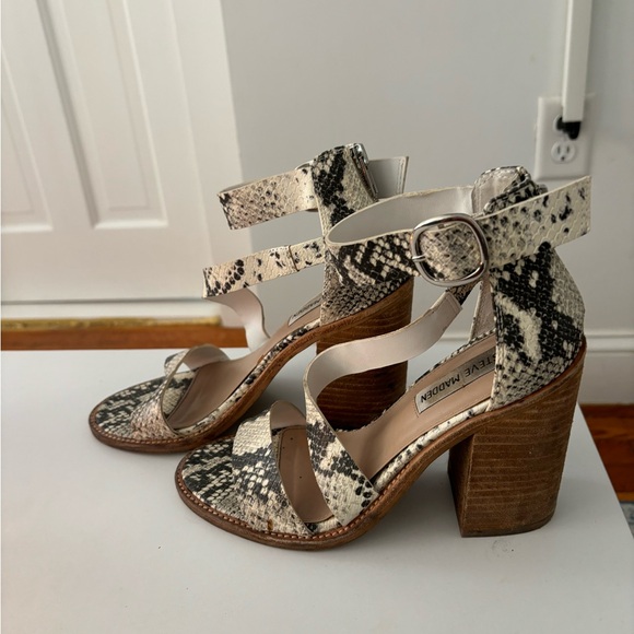 Steve Madden Collins Gray Snake Python Block Heel Strappy Sandals 7 - Picture 3 of 5